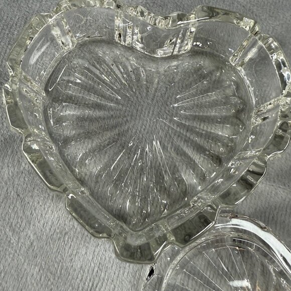 Heart-Shaped Crystal Zajecar 24% Lead Glass Trinket Box Made In Yugoslavia - Picture 7 of 16